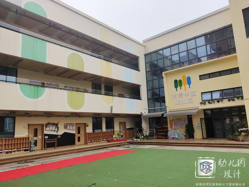 性價比最高大型玩具安裝，戶外玩具施工現(xiàn)場（鴻景華庭幼兒園）